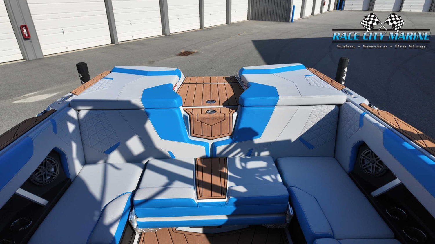 2027 Nautique GS22