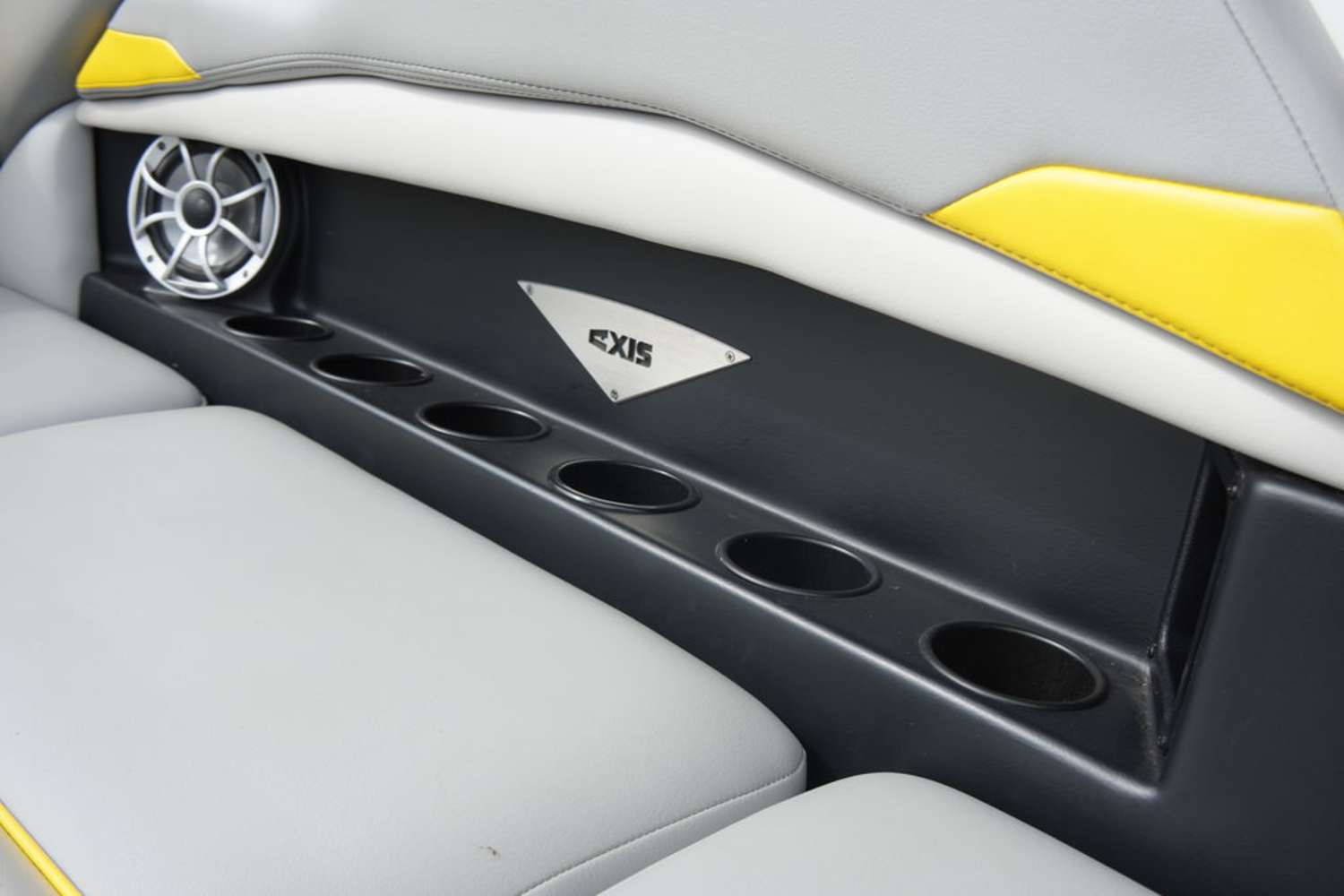 2016 Axis Wake Research A20