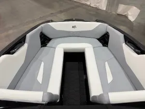 2027-mastercraft-nxt24-145037-image10