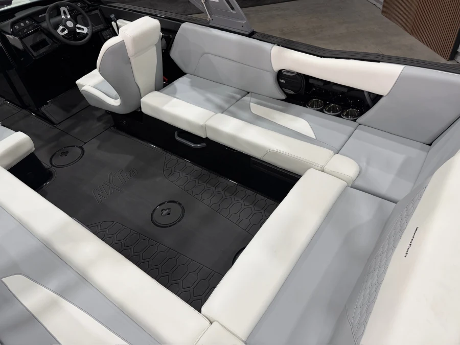 2027-mastercraft-nxt24-145037-image7