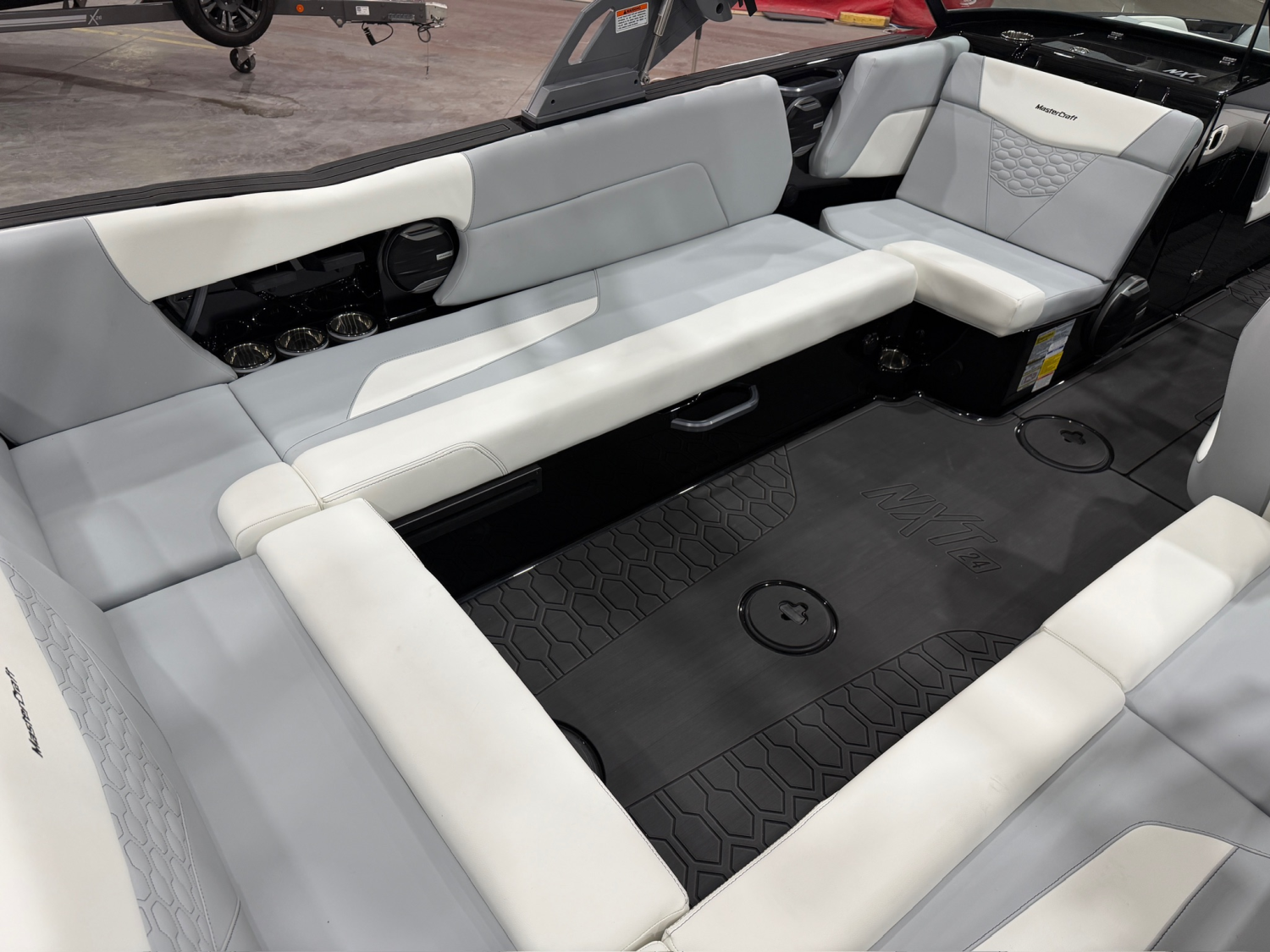 2027 MASTERCRAFT NXT24