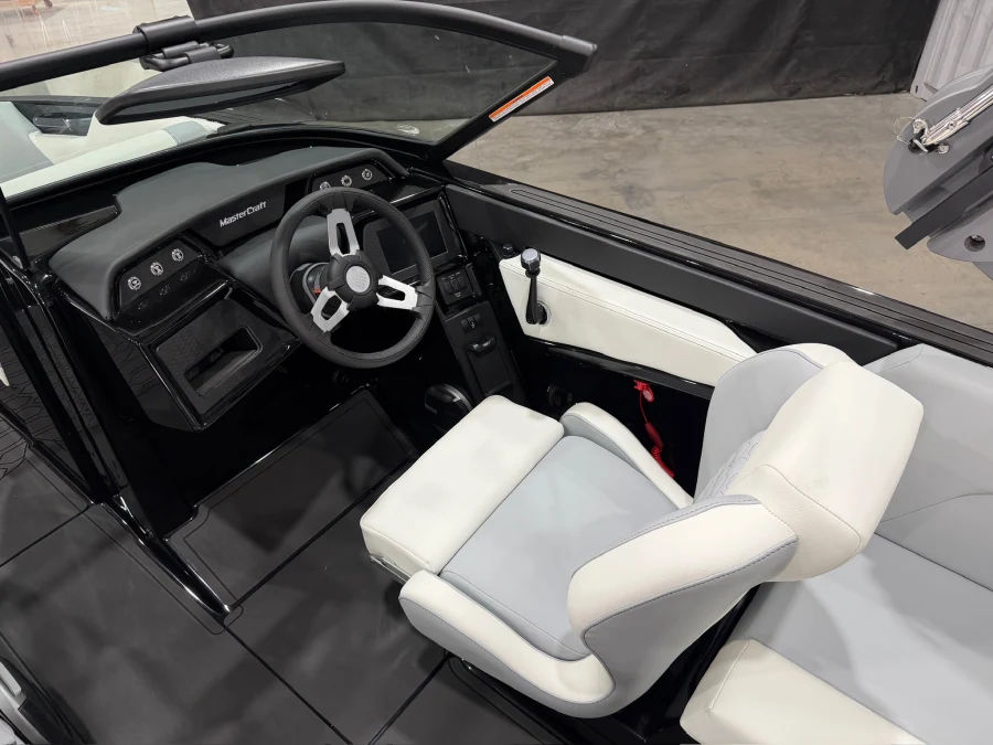 2027-mastercraft-nxt24-145037-image9
