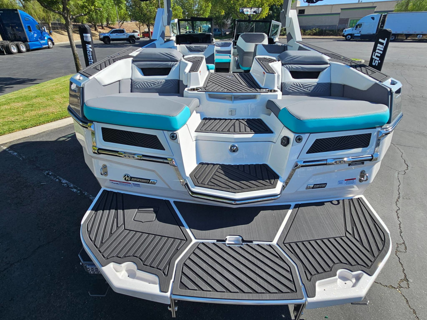 2027 MasterCraft XStar 25