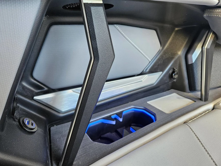 2027-mastercraft-x23-145042-image10