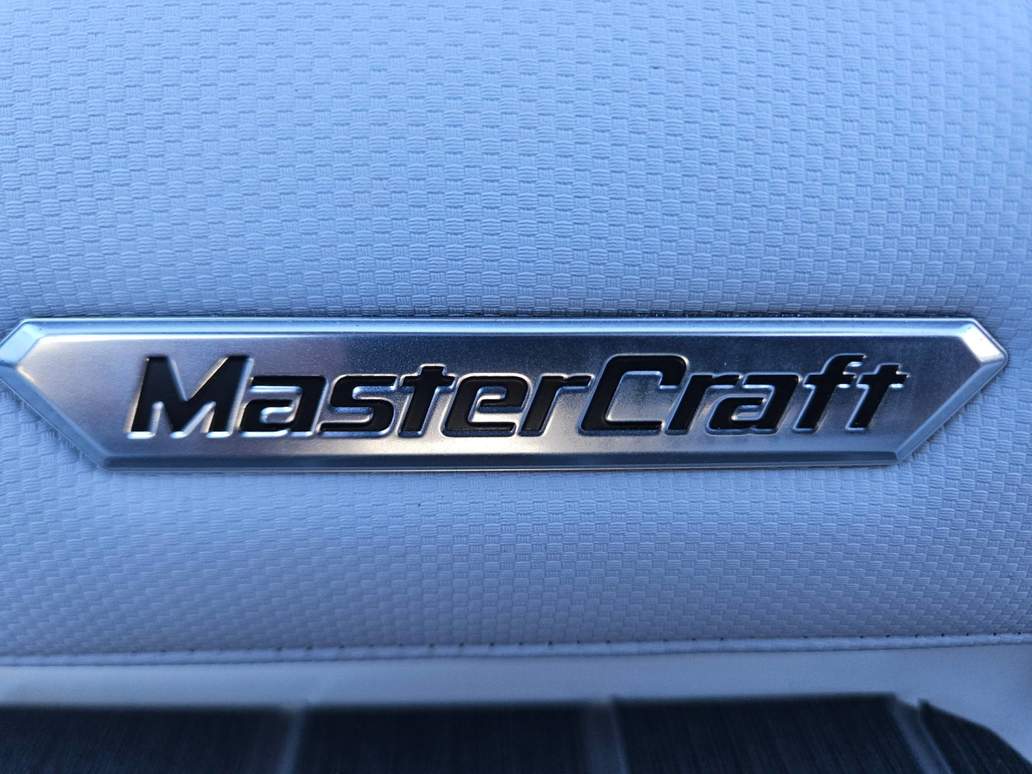 2027 MasterCraft X23