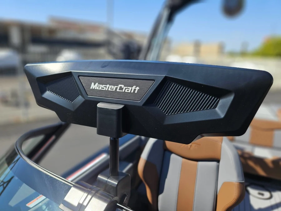 2027-mastercraft-xt23-145043-image10