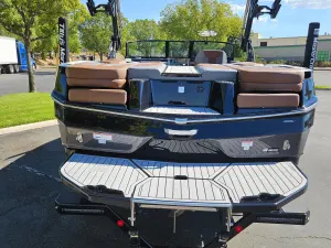 2027-mastercraft-xt23-145043-image11
