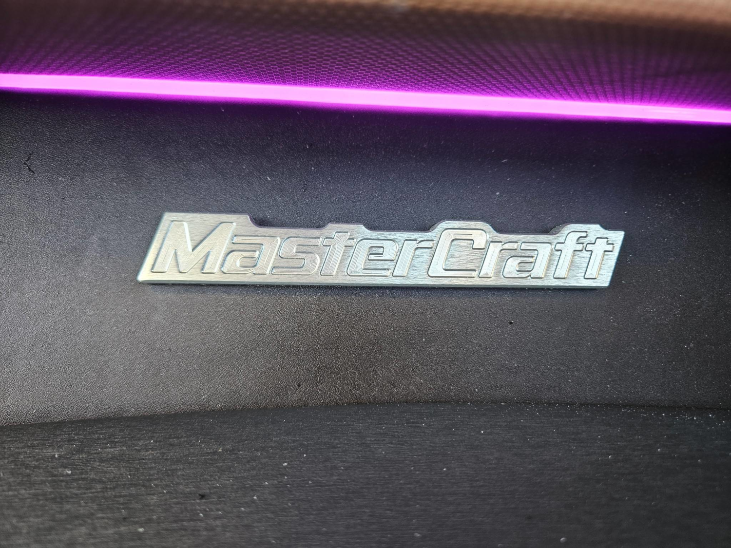 2027 MasterCraft XT23