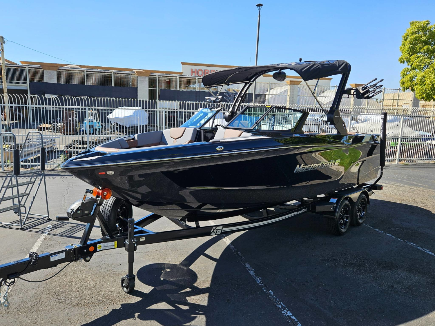 2027 MasterCraft XT23