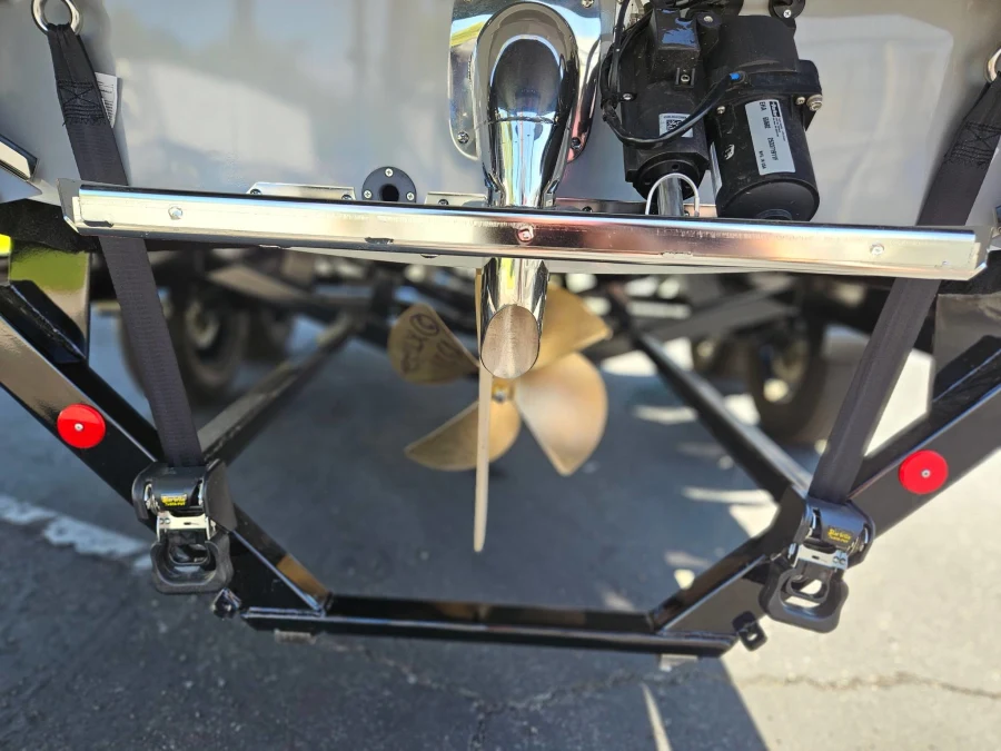 2027-mastercraft-xt24-145044-image10