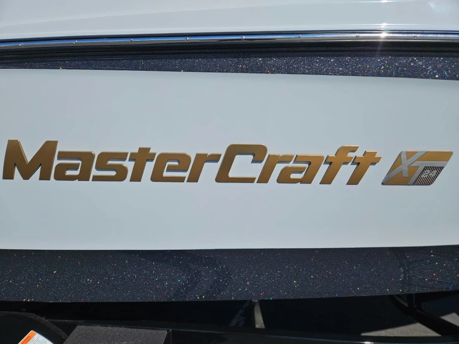 2027-mastercraft-xt24-145044-image16
