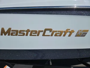 2027-mastercraft-xt24-145044-image16