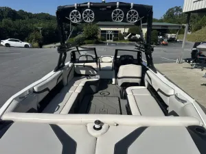 2018-axis-t23-145052-image10