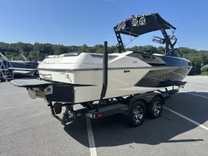 2018-axis-t23-145052-image5