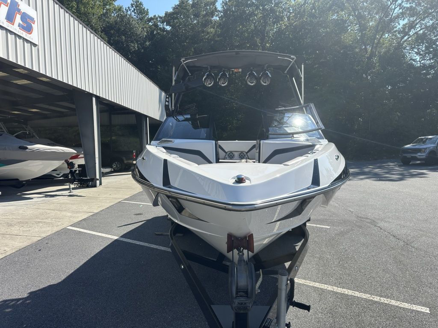 2018 Axis Wake Research T23