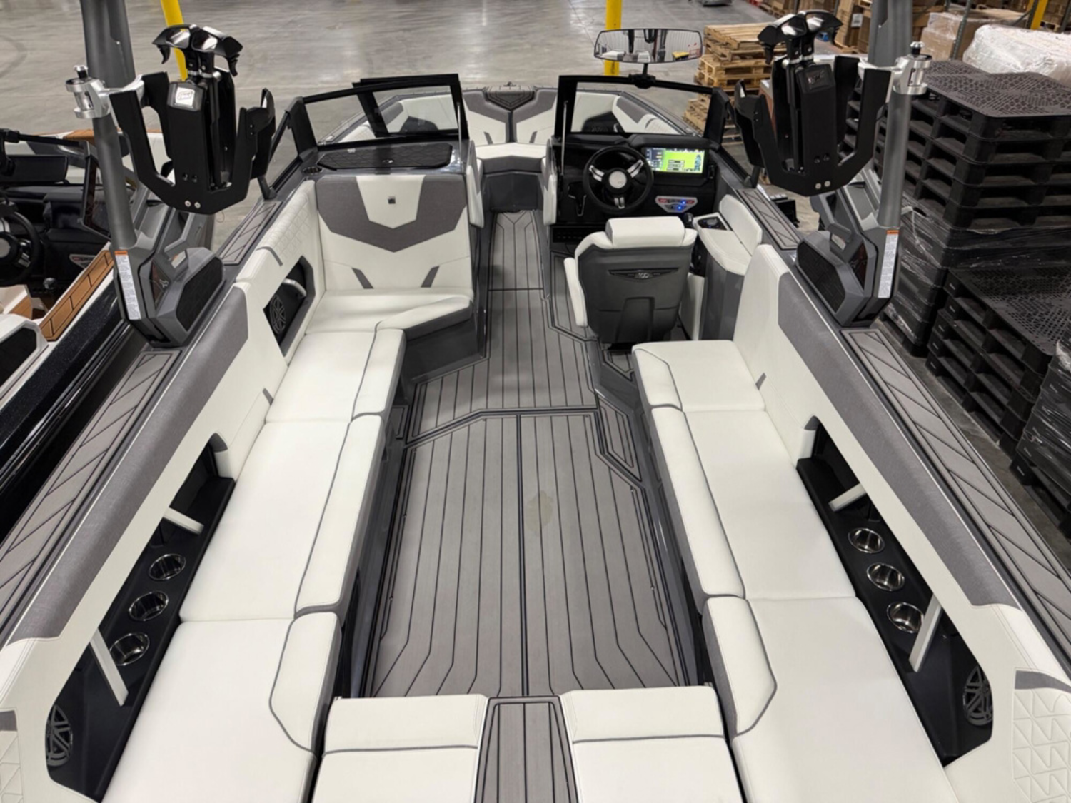 2025 Nautique GS24