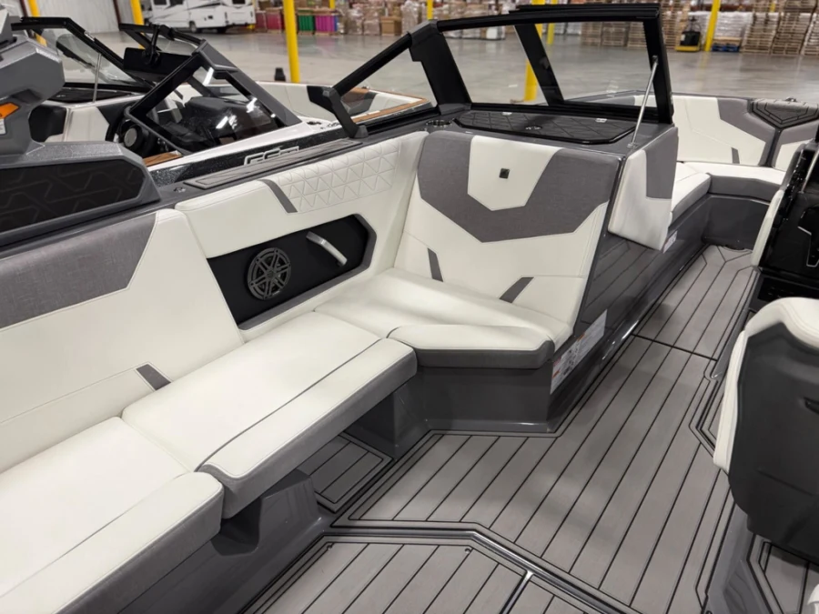 2025-nautique-gs24-145059-image13