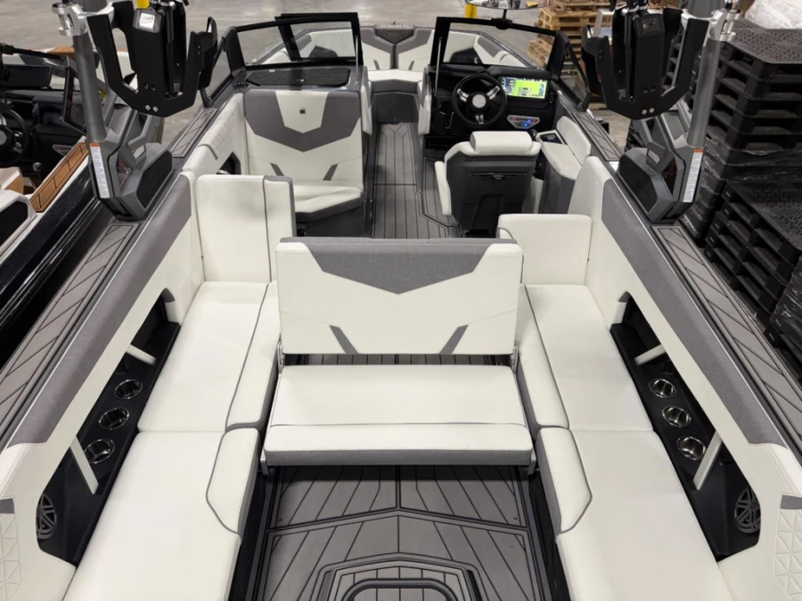 2025-nautique-gs24-145059-image17