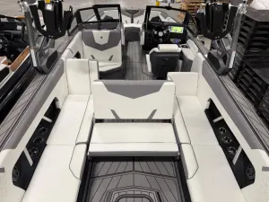 2025-nautique-gs24-145059-image17