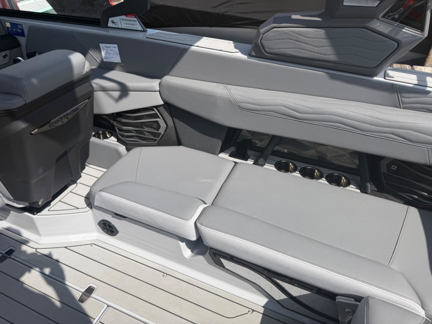 2026 Nautique G23