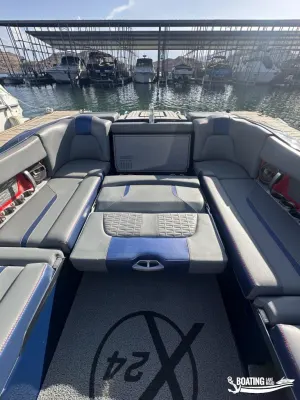 2019-mastercraft-x24-145064-image15