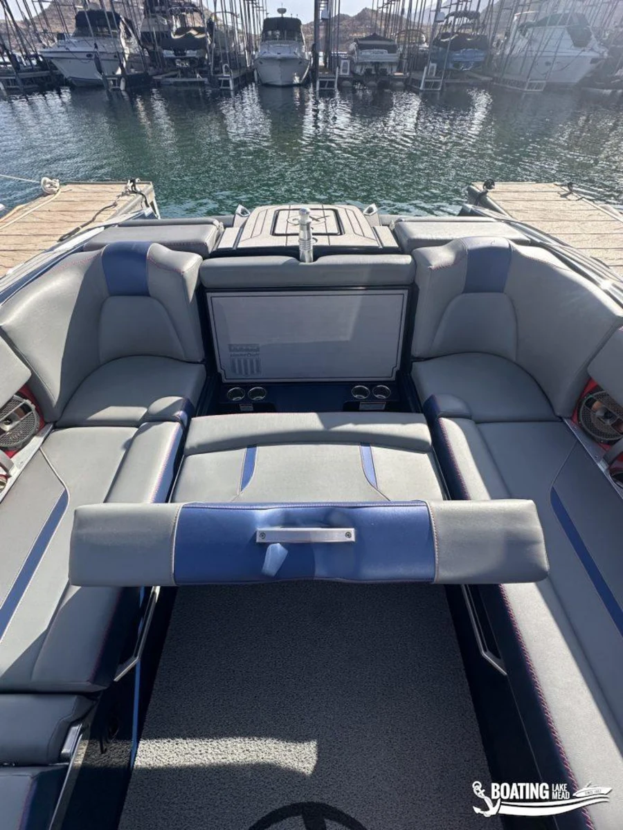2019-mastercraft-x24-145064-image16