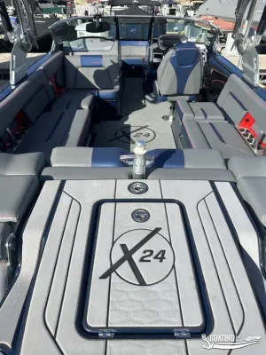 2019-mastercraft-x24-145064-image17