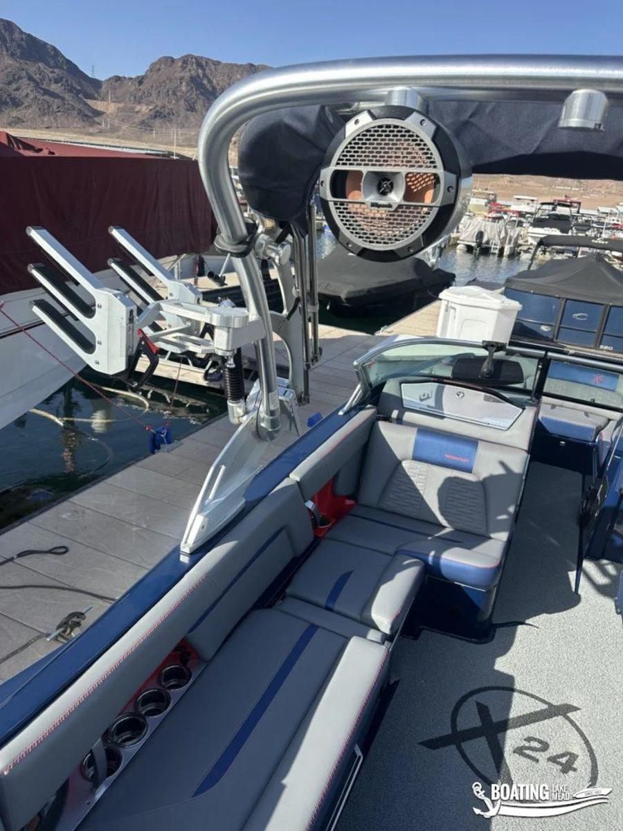 2019-mastercraft-x24-145064-image19