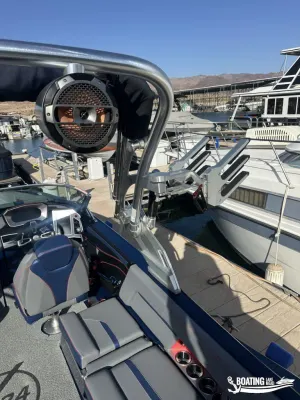 2019-mastercraft-x24-145064-image20