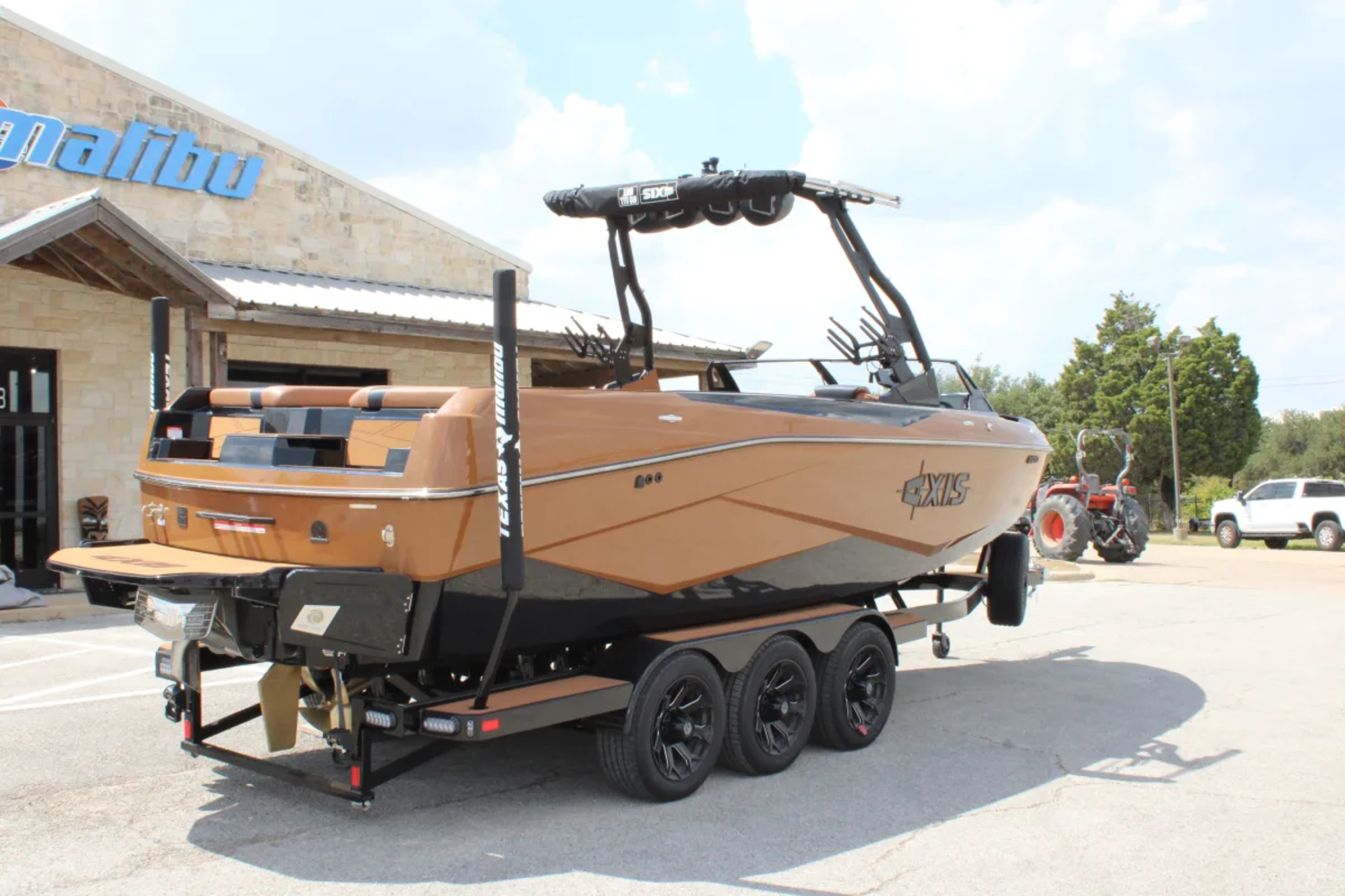 2027 Axis T250