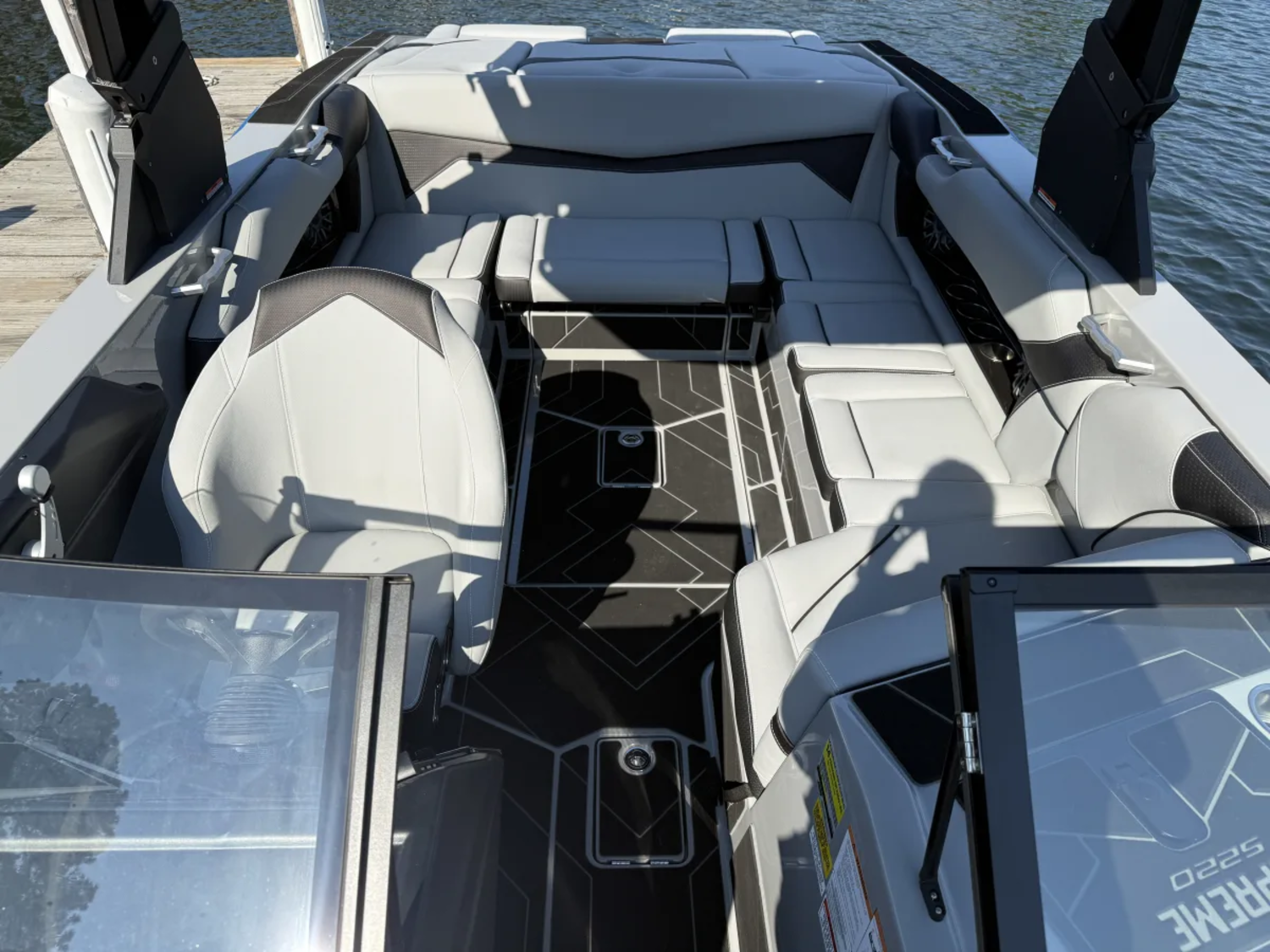 2027 Supreme S220