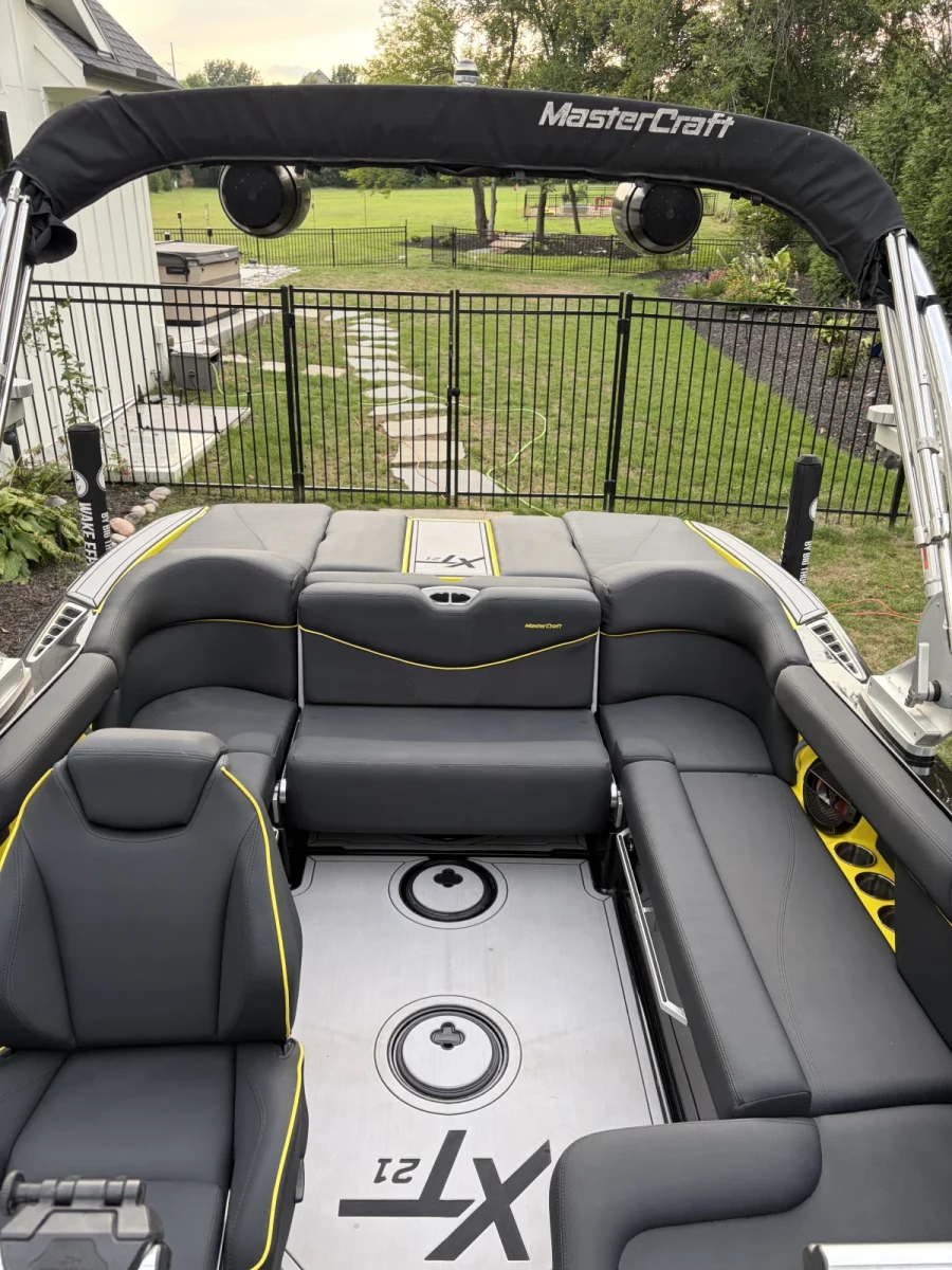 2021-mastercraft-xt21-145315-image12.webp