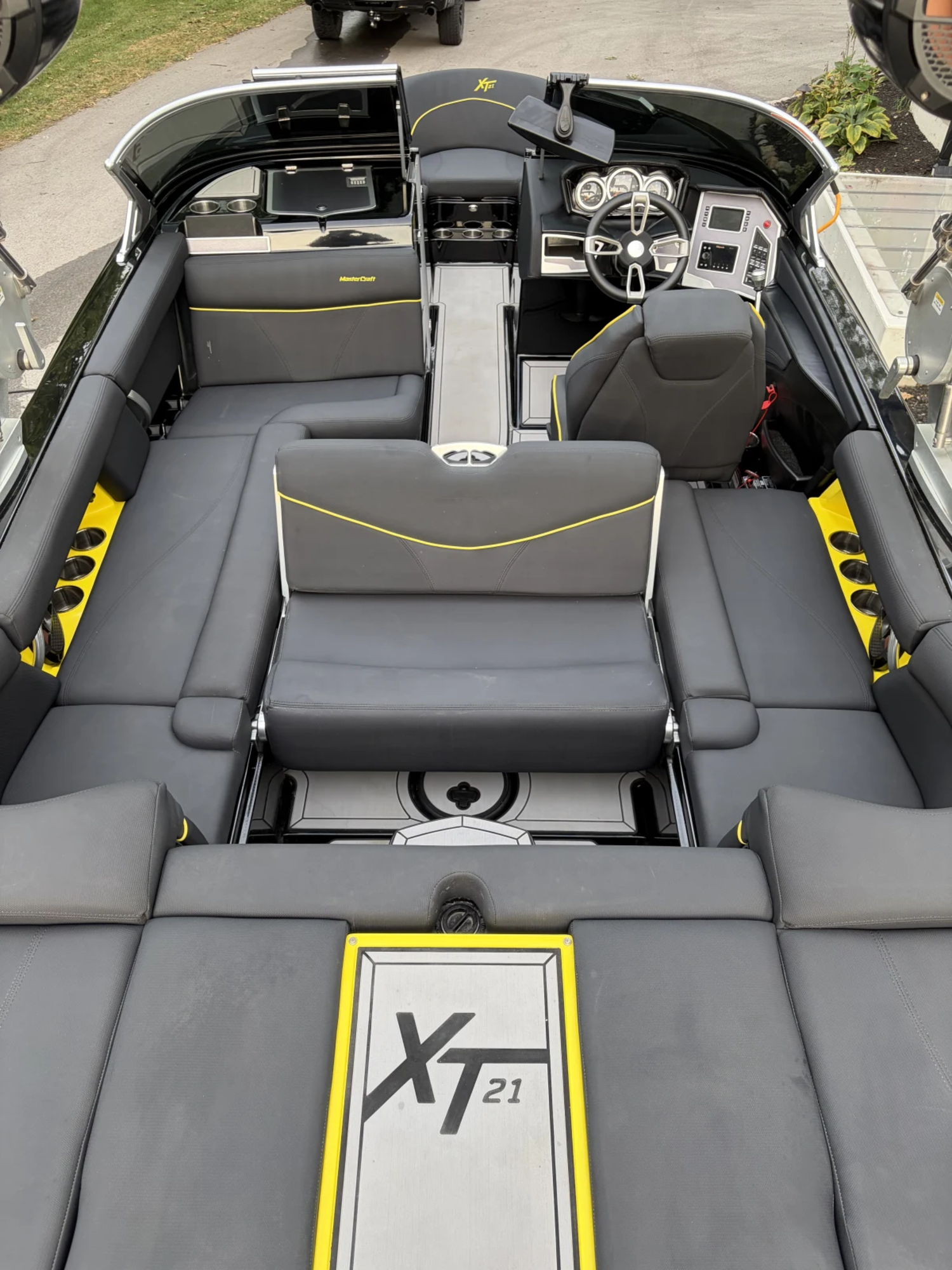 2021 Mastercraft XT21