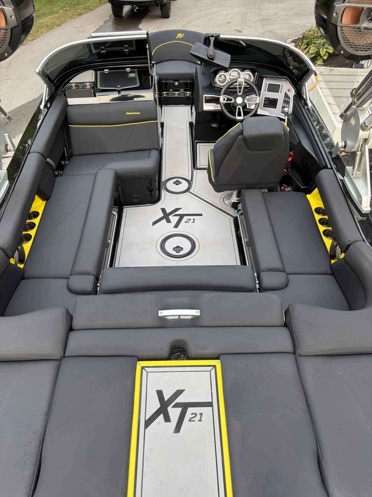 2021 Mastercraft XT21