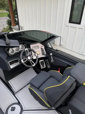 2021-mastercraft-xt21-145315-image6.webp