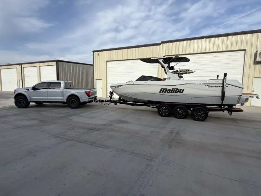 2025-malibu-wakesetter-25-lsv-146841-image4.webp