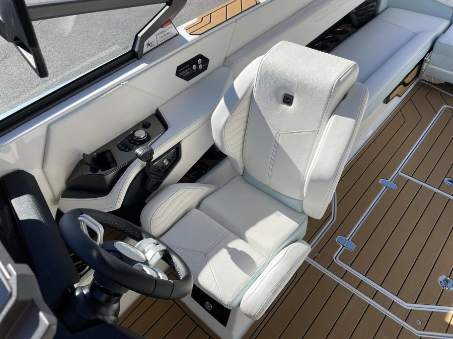 2027-nautique-g25-146842-image22