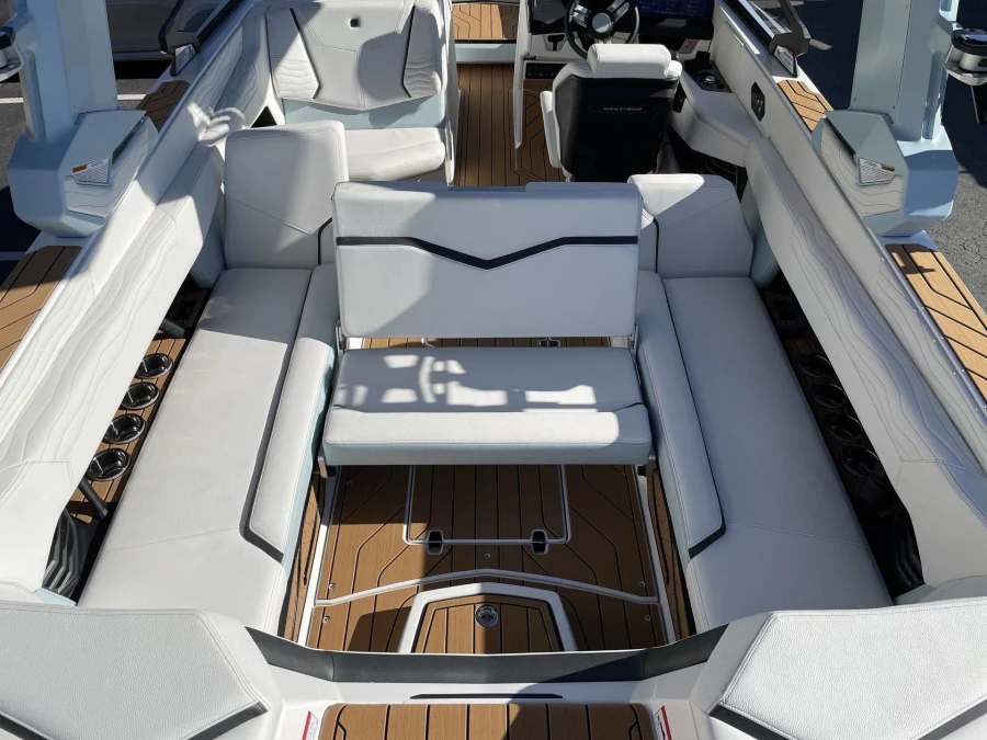 2027-nautique-g25-146842-image25