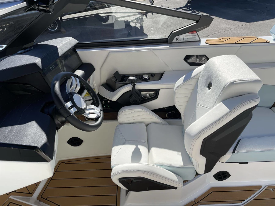 2027-nautique-g25-146842-image26