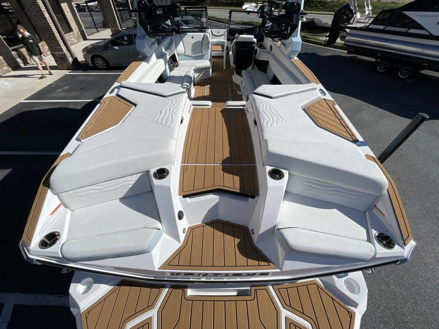 2027-nautique-g25-146842-image29