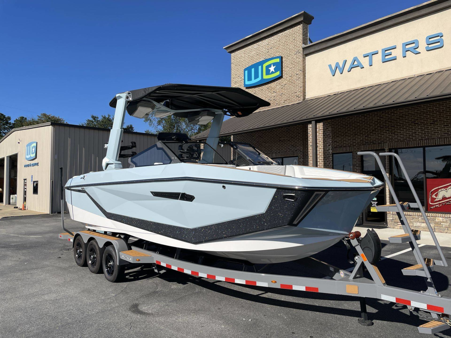2027 Nautique G25