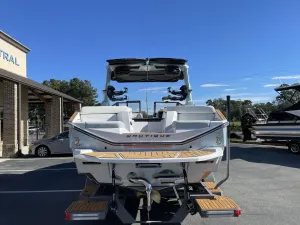 2027-nautique-g25-146842-image5