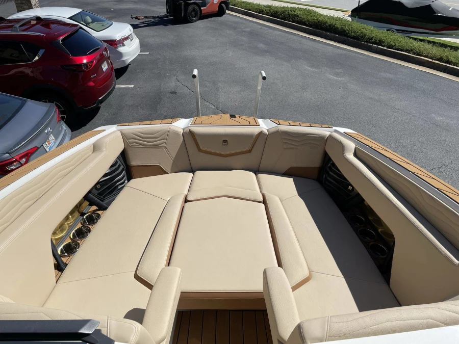 2027-nautique-g25-146843-image16