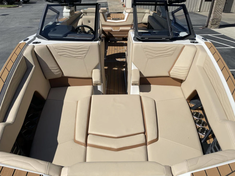 2027-nautique-g25-146843-image26