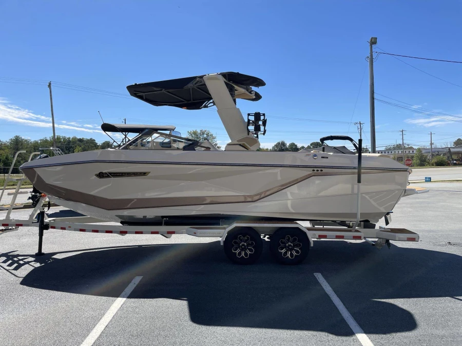 2027-nautique-g25-146843-image8