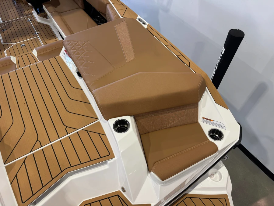 2027-nautique-s23-146855-image11