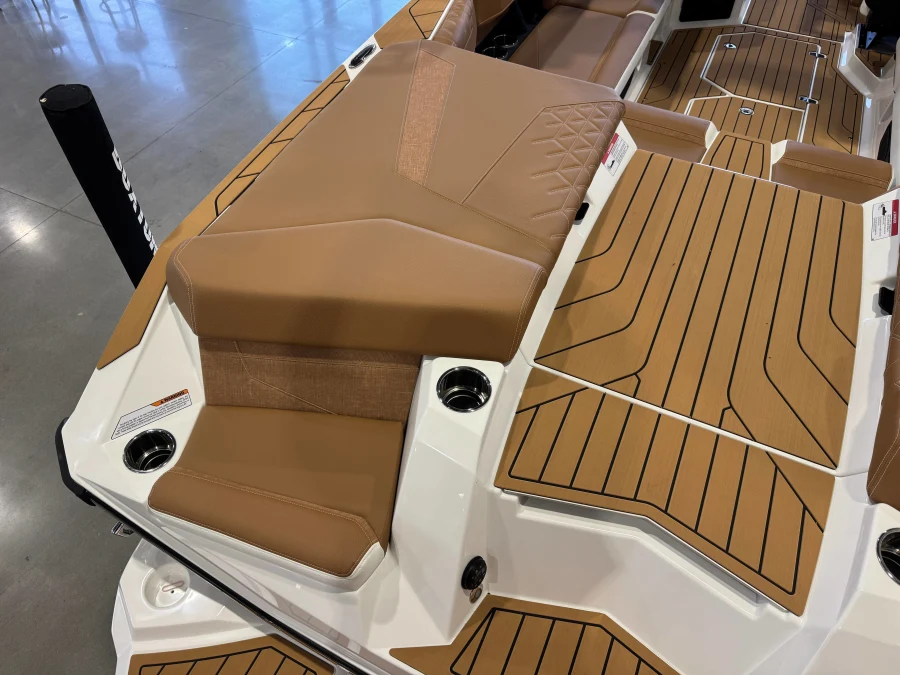 2027-nautique-s23-146855-image12