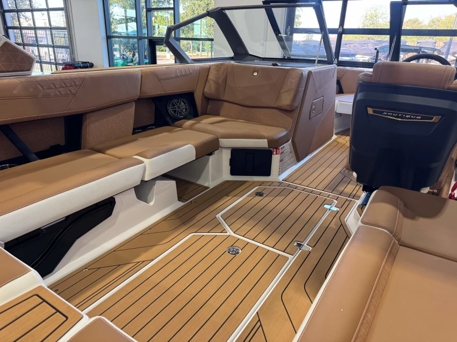 2027-nautique-s23-146855-image14