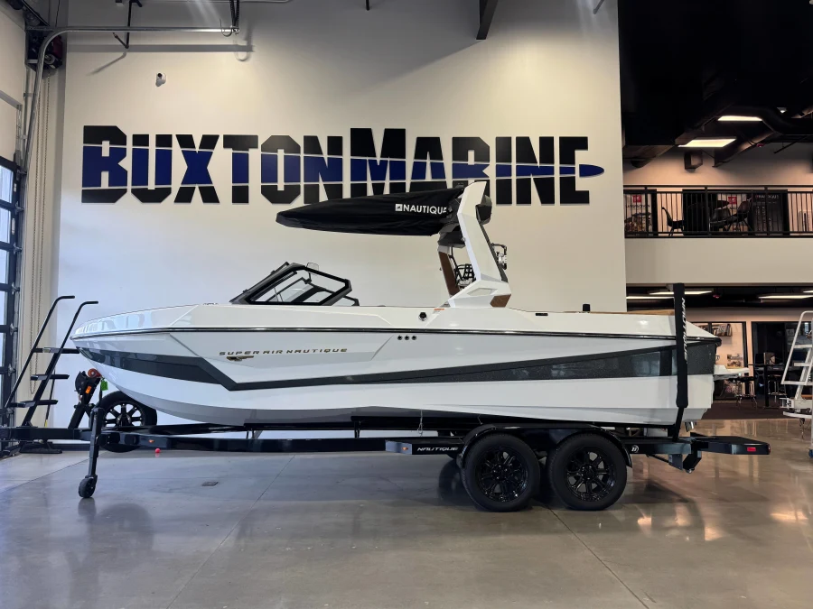 2027-nautique-s23-146855-image4