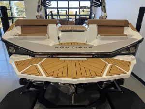 2027-nautique-s23-146855-image8